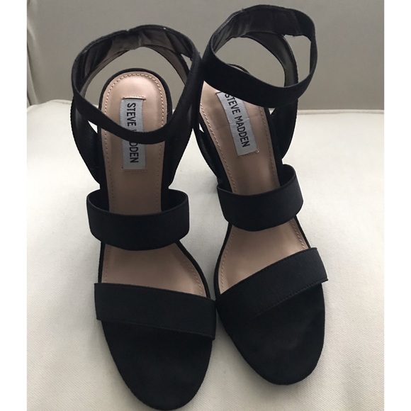 Used Steve Madden Heels - Picture 2 of 6